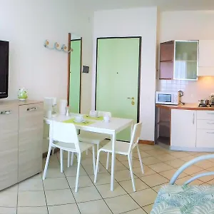 Flat With Pool Close To The Bibione