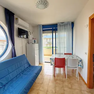 Grazioso N 47 A 100mt Dal Mare Apartman